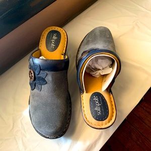 Women’s Shoes
